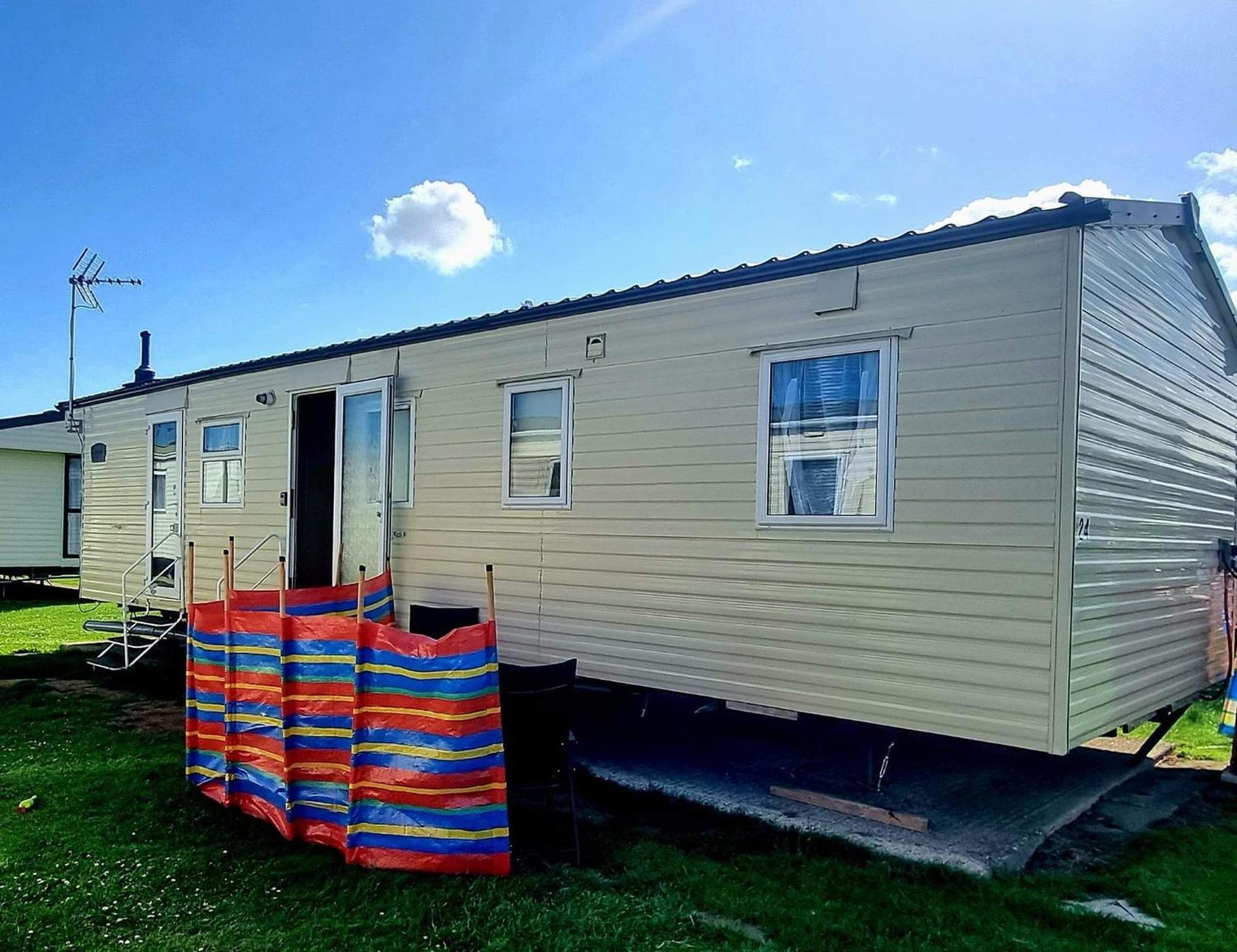 Paula.Aga- Caravan Clacton-on-Sea Exterior foto