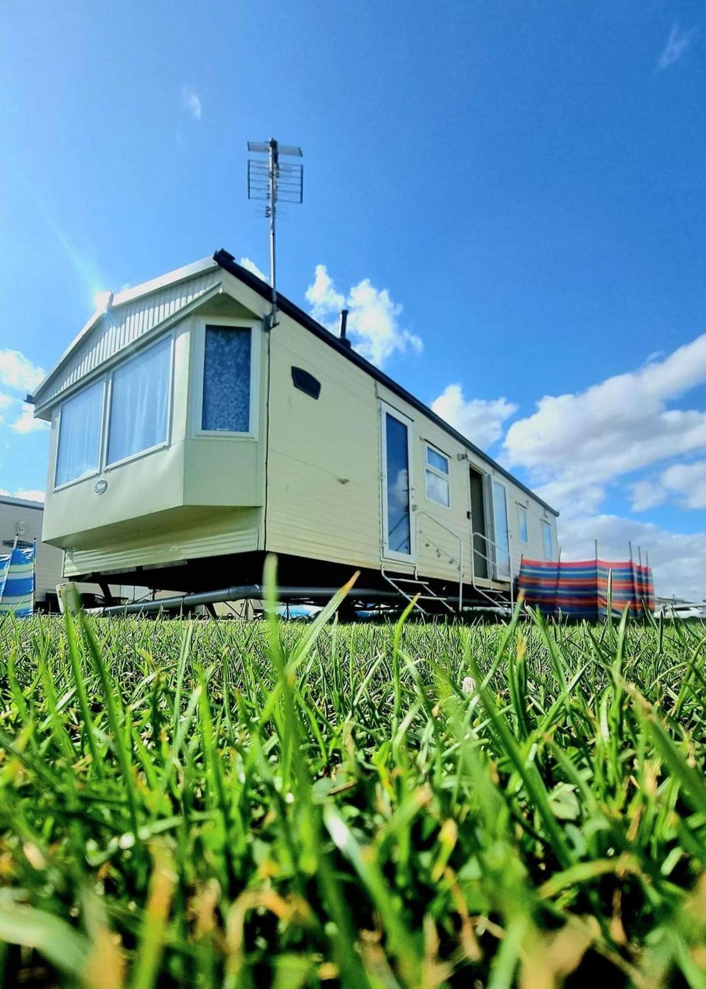 Paula.Aga- Caravan Clacton-on-Sea Exterior foto